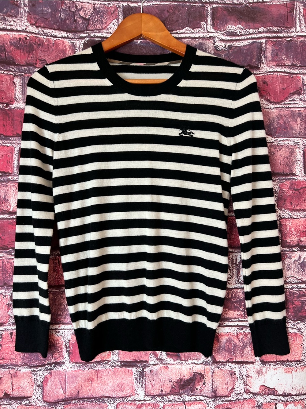 Burberry Striped Knit Crewneck Sweater Black White Knight Logo